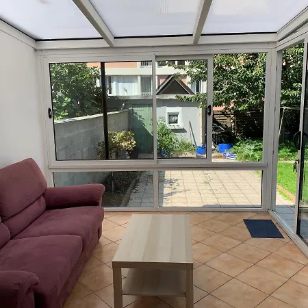 La Vallee, Spacieuse Maison 6 Chambres, Casa vacanze *