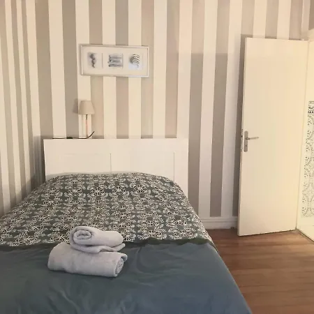 La Vallee, Spacieuse Maison 6 Chambres, *